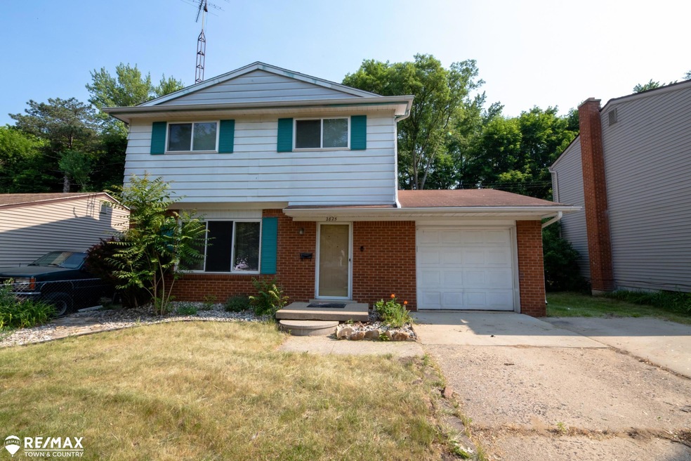 2825 Hampstead Dr, Flint, MI 48506 - photo 1