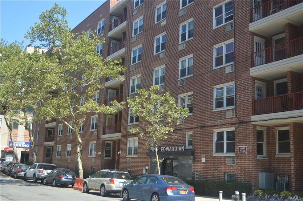 315 W 232nd St unit 5D, Bronx, NY 10463 - photo 1