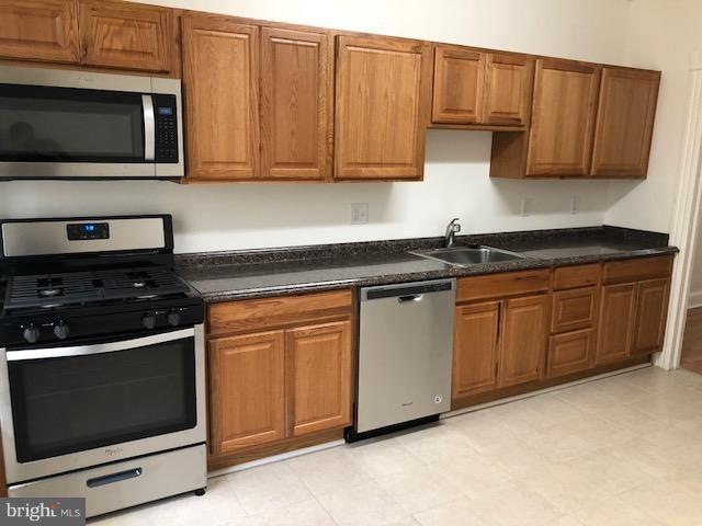 1638 Cliftview Ave, Baltimore, MD 21213 - photo 1