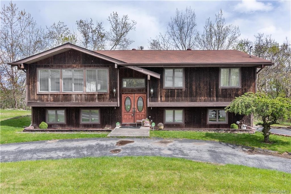 10 Sunrise Dr, Middletown, NY 10940 - photo 1