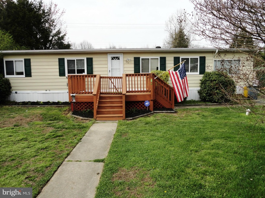 323 Kevins Ct, Lothian, MD 20711 - photo 1