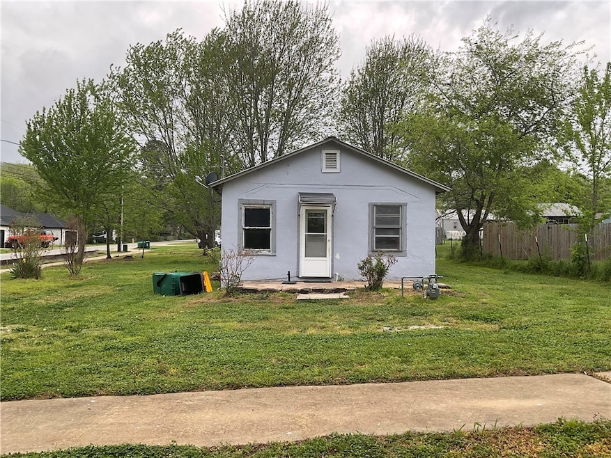 517 Mcknight Ave, West Fork, AR 72774 - photo 1