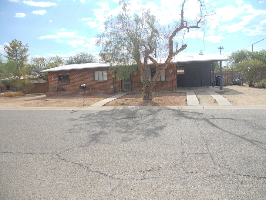 3549 N Olive Rd, Tucson, AZ 85719 - photo 1