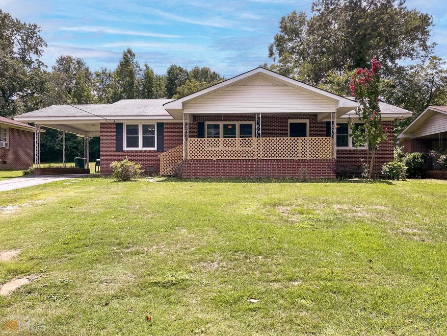 122 Lake Forest Dr, Elberton, GA 30635 - photo 1