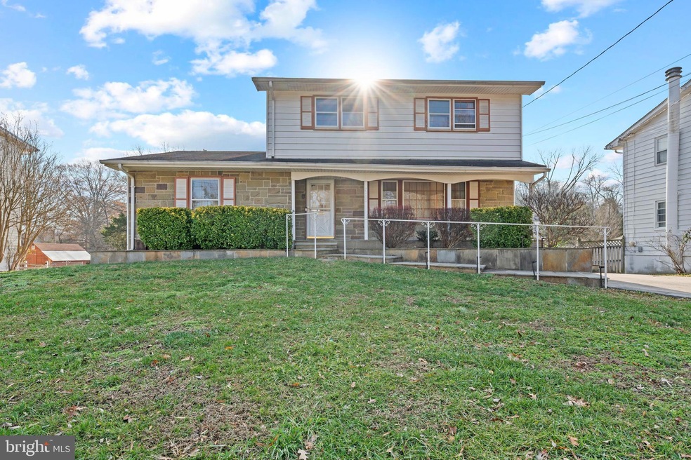 7205 Longbranch Dr, New Carrollton, MD 20784 - photo 1