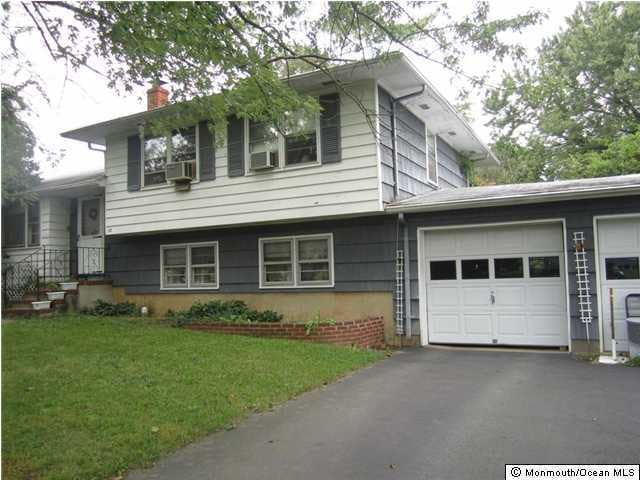 58 Rose Ct, Eatontown, NJ 07724 - photo 1