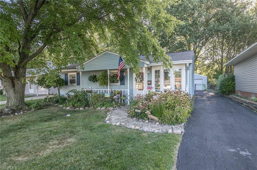 303 Erieview Blvd, Sheffield Lake, OH 44054 - photo 1