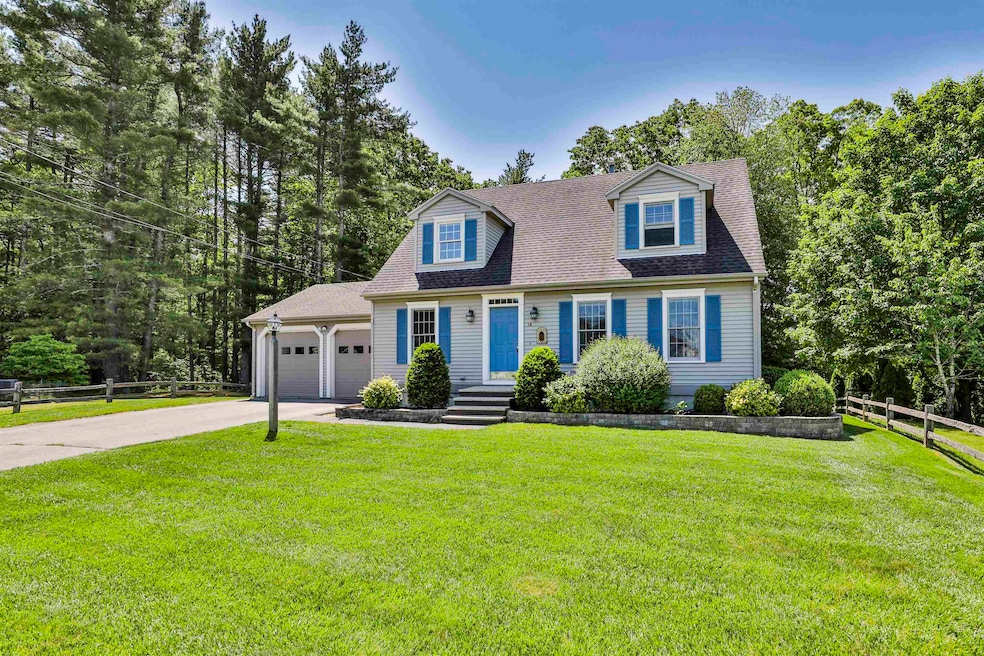 16 Tamarack Ct, Manchester, NH 03103 - photo 1