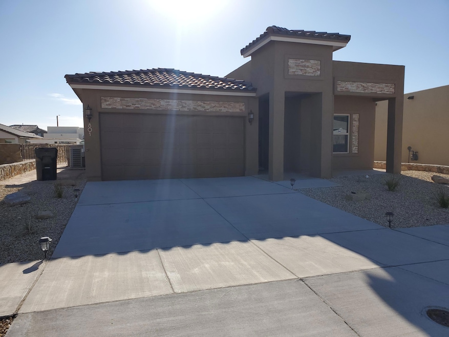 801 Hertfordshire St, El Paso, TX 79928 - photo 1