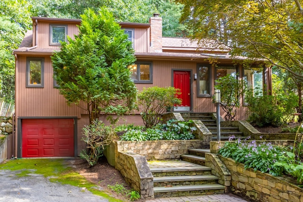 11 Howe St, Sudbury, MA 01776 - photo 1