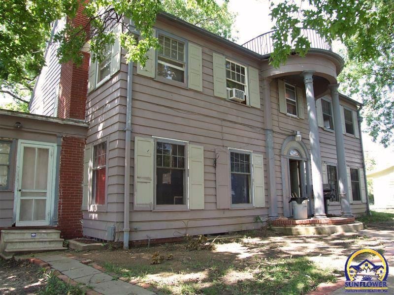 620 SW 9th St, Topeka, KS 66612 - photo 1