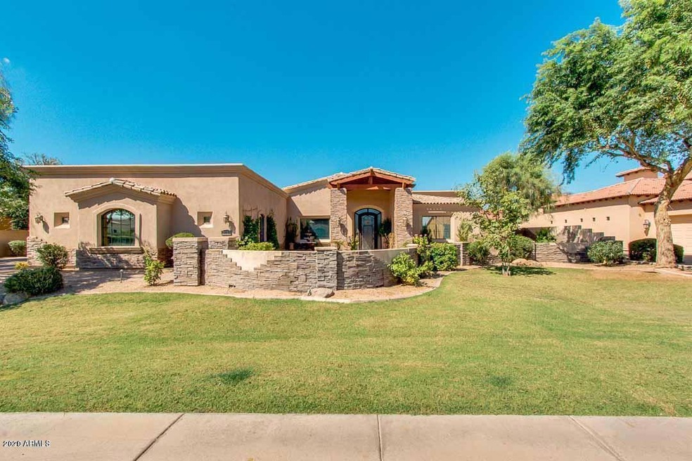 2818 E Locust Dr, Chandler, AZ 85286 - photo 1