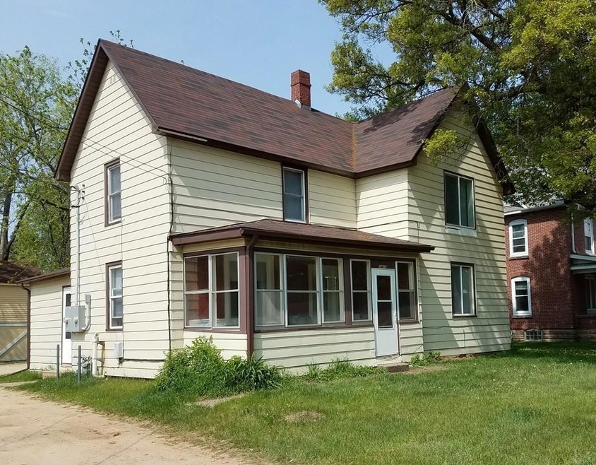 1415 Stout Rd unit 1, Menomonie, WI 54751 - photo 1