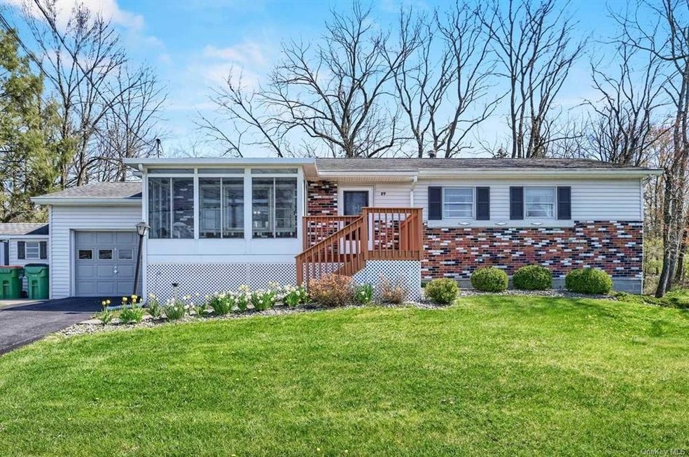 29 Kretch Cir, Wappingers Falls, NY 12590 - photo 1