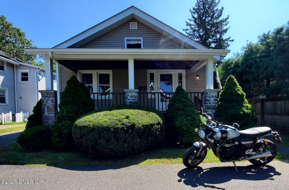 Under Contract $875,000