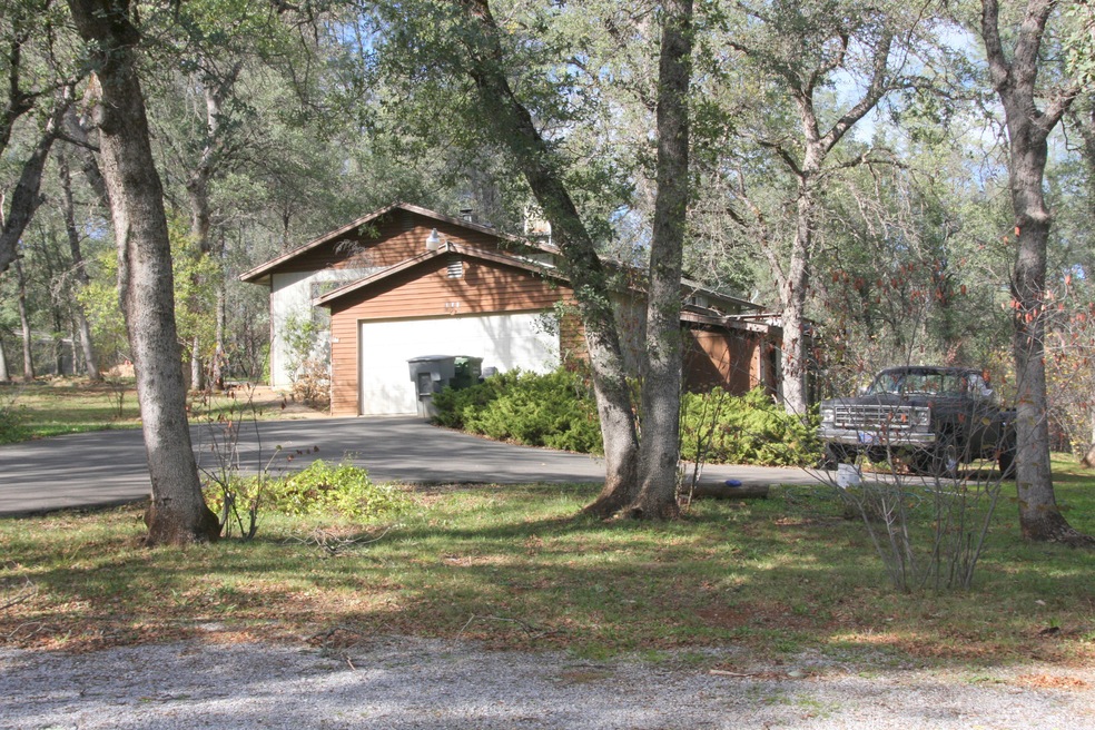 170 Branstetter Ln, Redding, CA 96001 - photo 1