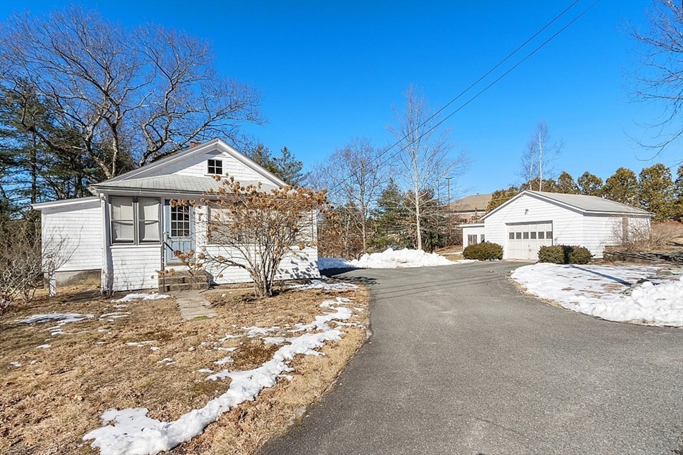 21 Smith Ave, Orange, MA 01364 - photo 1