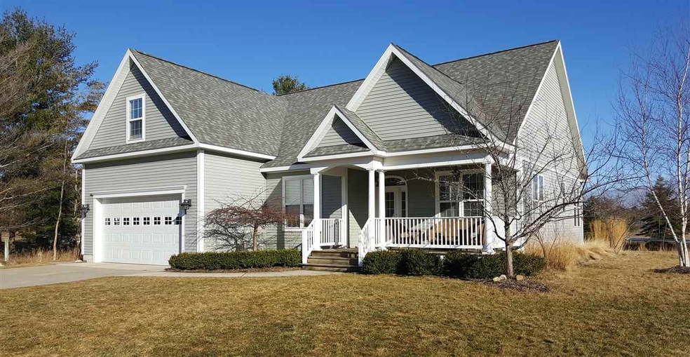 9122 Whippoorwill Ln, Charlevoix, MI 49720 - photo 1