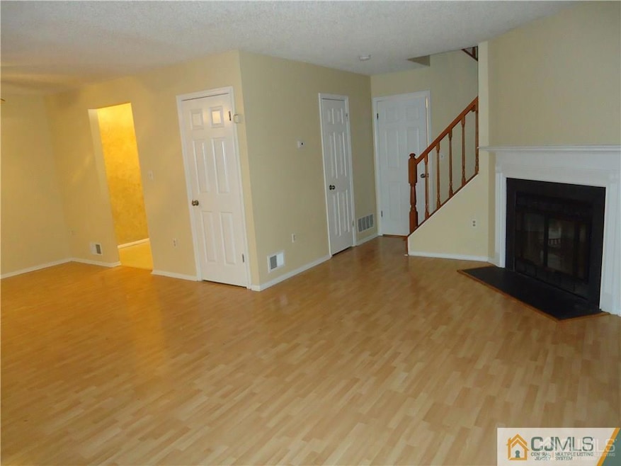 129 Albury Way unit 27F, North Brunswick, NJ 08902 - photo 1