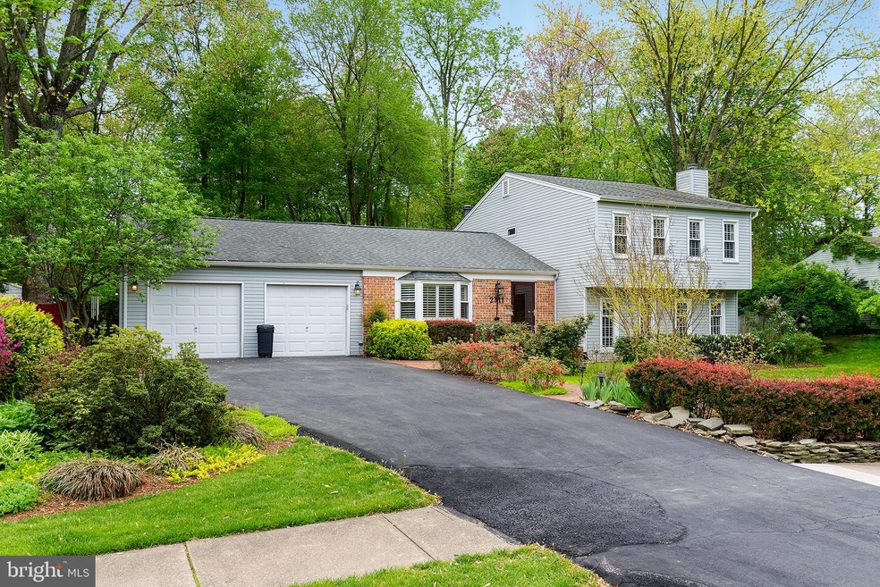 2311 Rosedown Dr, Reston, VA 20191 - photo 1