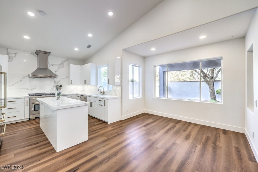 304 Lingering Ln, Henderson, NV 89012 - photo 1