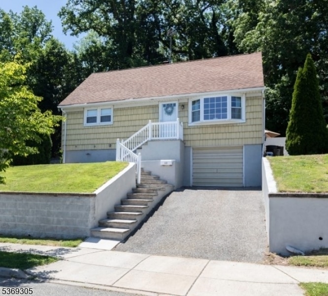 59 Susan Ct, Clifton, NJ 07012 - photo 1