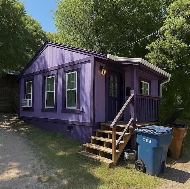 View of front of property featuring crawl space a