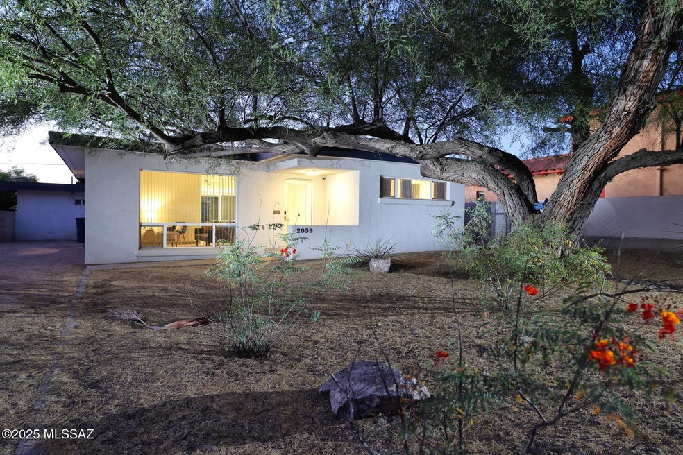 2039 E 8th St, Tucson, AZ 85719 - photo 1