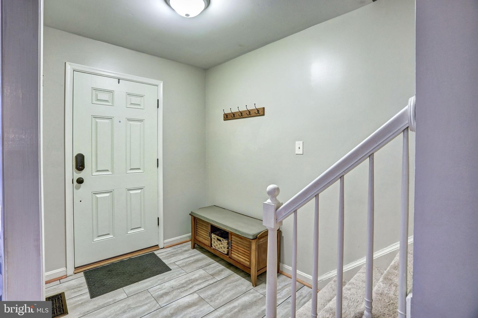 6004 Morgan Ct, Alexandria, VA 22312 - photo 1