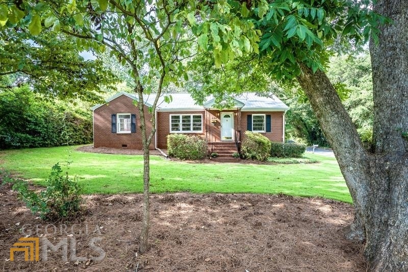 239 Sylvan Ln, Griffin, GA 30224 - photo 1