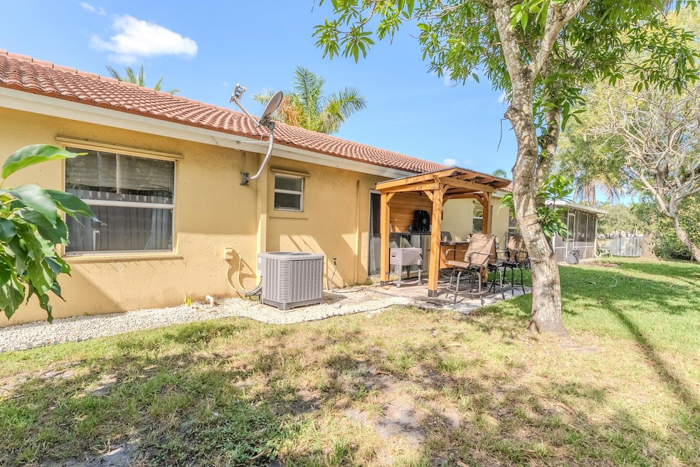 1334 NW 125th Terrace, Sunrise, FL 33323 - photo 1