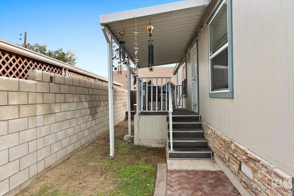 3000 S Chester Ave unit 14, Bakersfield, CA 93304 - photo 1