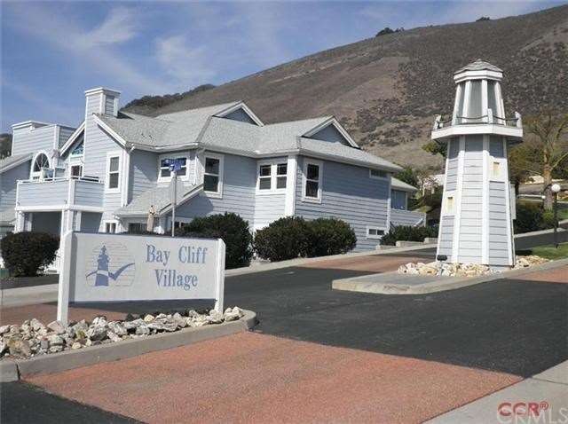 Bay Cliff Village