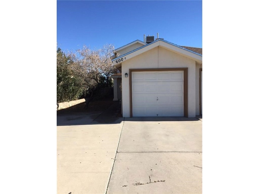 1600 Hartsdale Dr, Horizon City, TX 79928 - photo 1