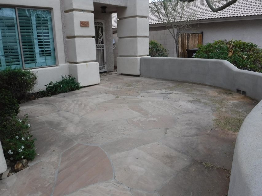 Flagstone Front Patio