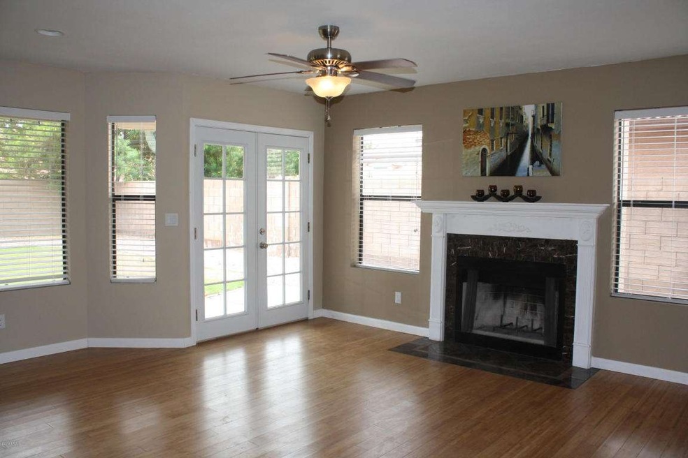 Family w/fireplace