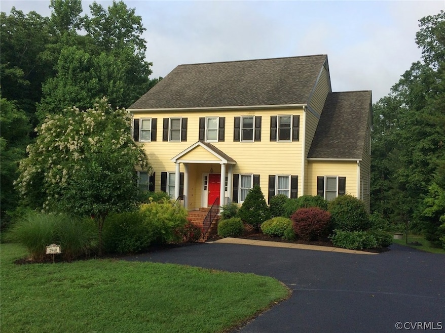 A truly a private sanctuary in popular Reeds Hill