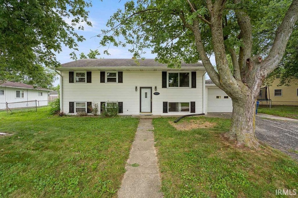 1213 Maplewood Dr, Kokomo, IN 46902 - photo 1