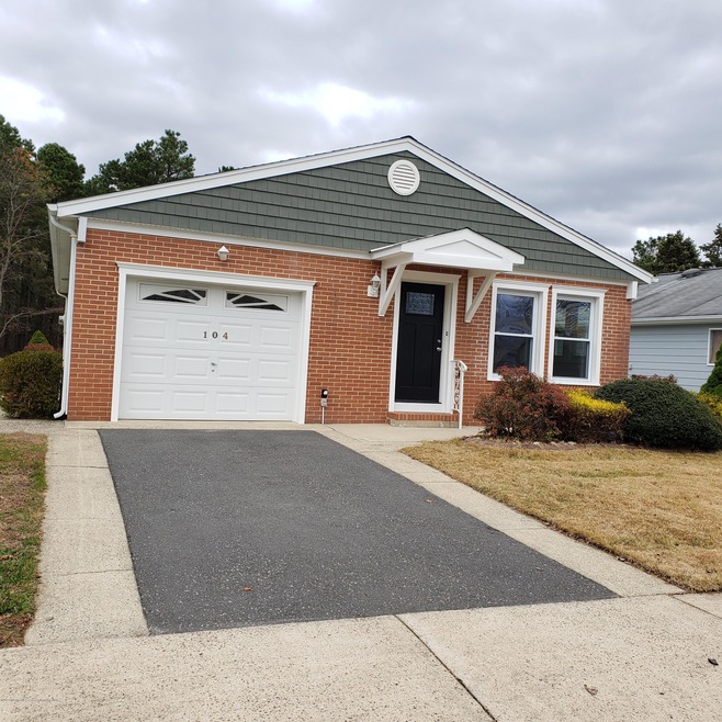 104 Torrey Pines Dr, Toms River, NJ 08757 - photo 1