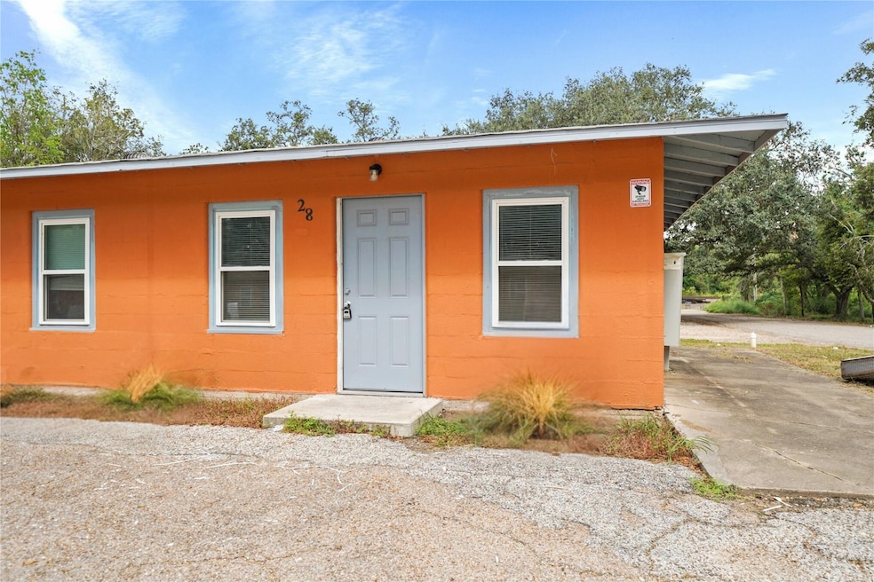 415 N Beauregard St unit 28, Alvin, TX 77511 - photo 1