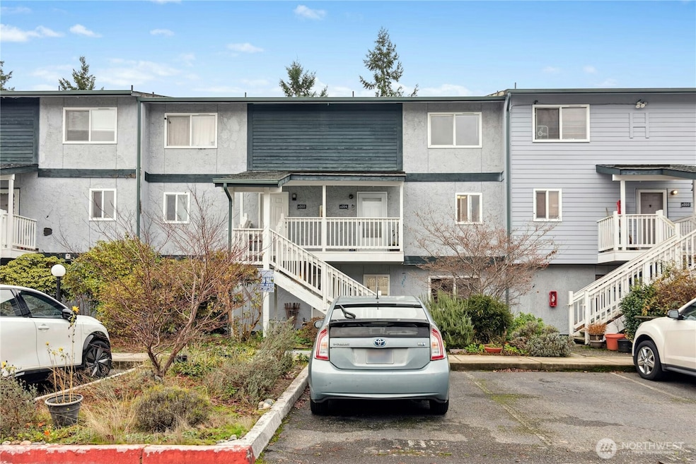8823 Holly Dr unit H204, Everett, WA 98208 - photo 1