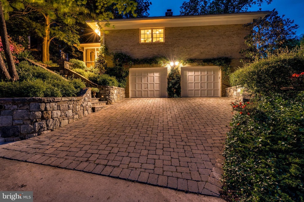 4501 35th Rd N, Arlington, VA 22207 - photo 1