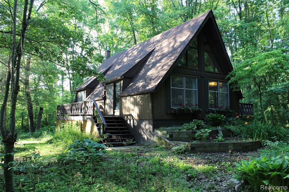 Your 3 Bedroom, Custom Built Chalet, Nestled on Ne