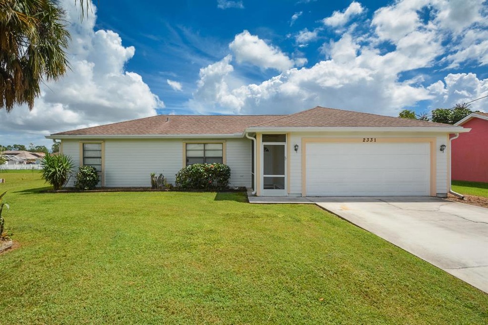 2331 SW Kent Cir Port St Lucie-large-001