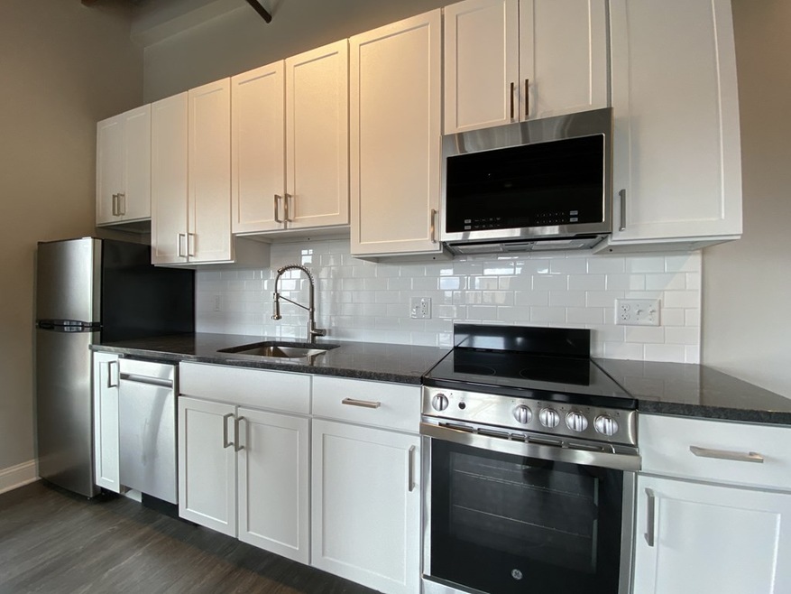 119 Broad St unit 402, Lynn, MA 01901 - photo 1