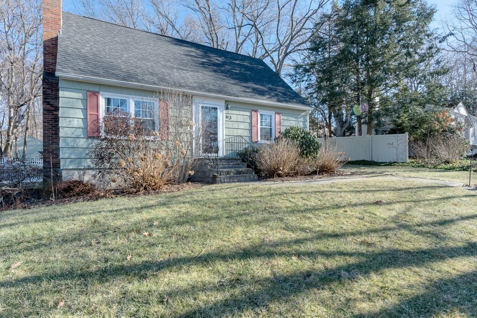 63 Paradox Dr, Worcester, MA 01602 - photo 1