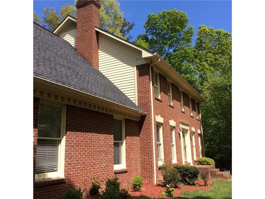 435 Camelot Cir NW, Calhoun, GA 30701 - photo 1