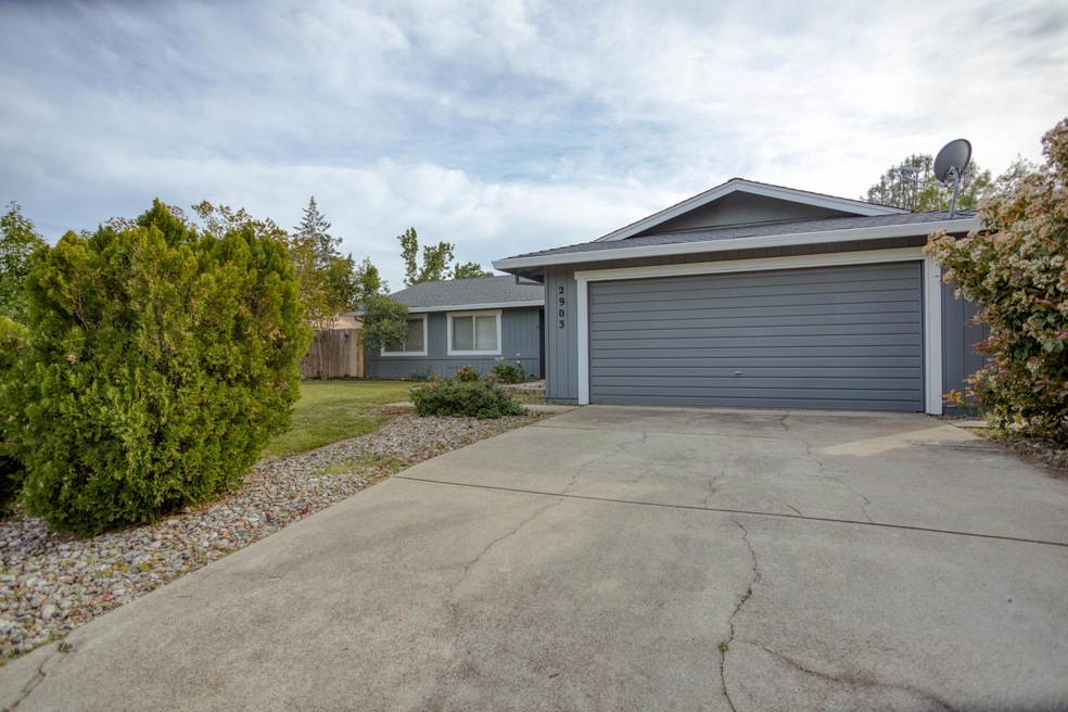 2903 Starlight Blvd, Redding, CA 96001 - photo 1