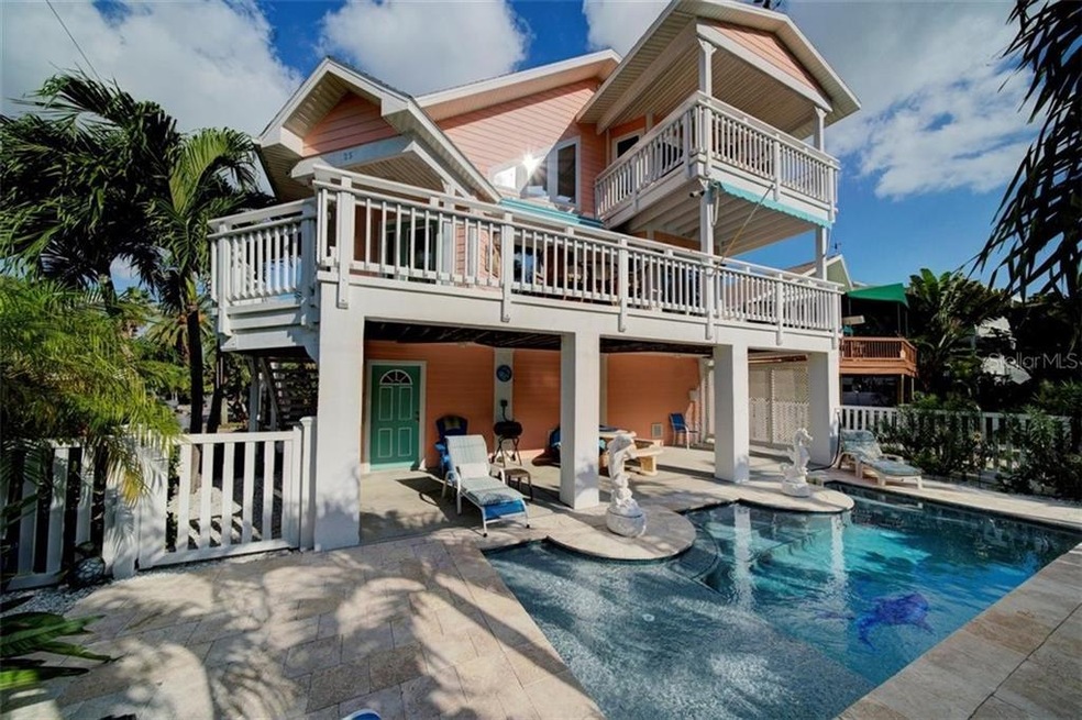 25 83rd Ave, Treasure Island, FL 33706 - photo 1