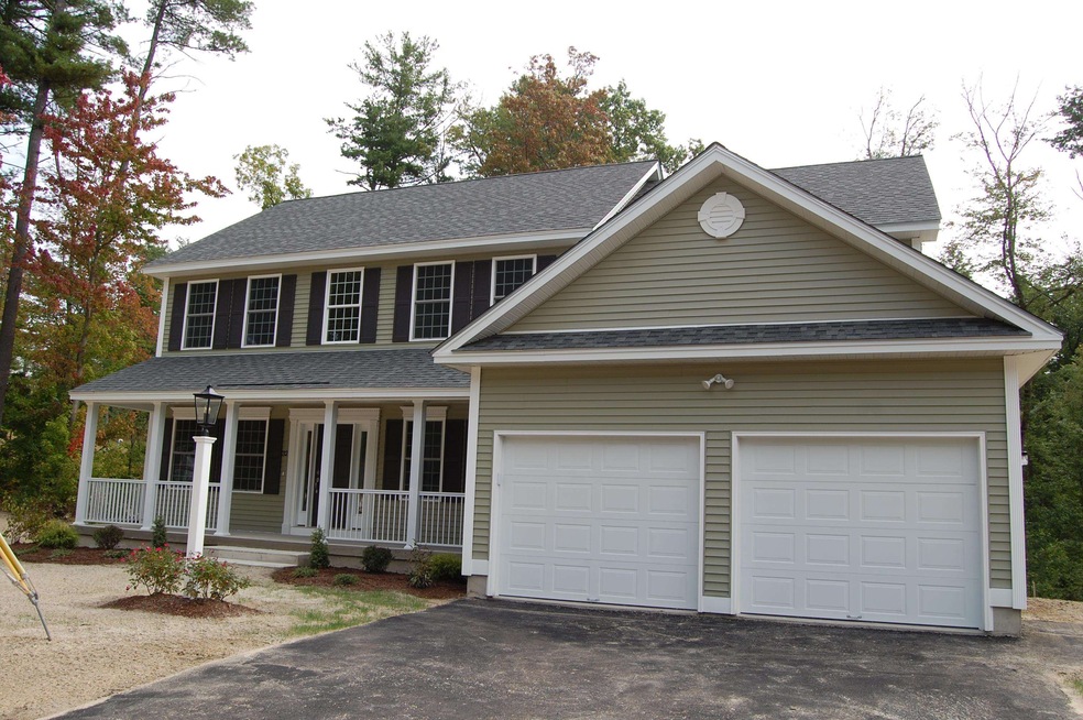 32 Bancroft Rd, Londonderry, NH 03053 - photo 1